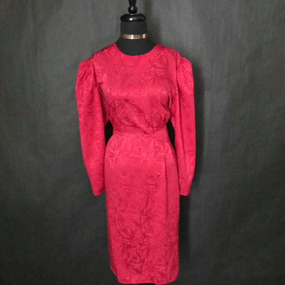 JUSTINETODD Pleated RubyRed Jacquard
Dress SzM/L